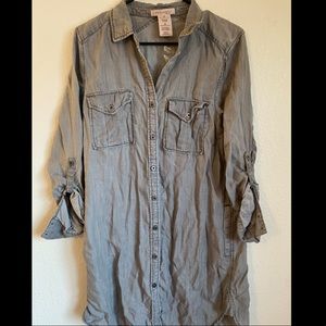Cute casual button up dress size medium gray